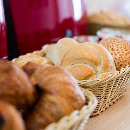 Elysian Bed & Breakfast Ипер Екстериор снимка