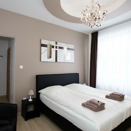 Elysian Bed & Breakfast Ипер Екстериор снимка