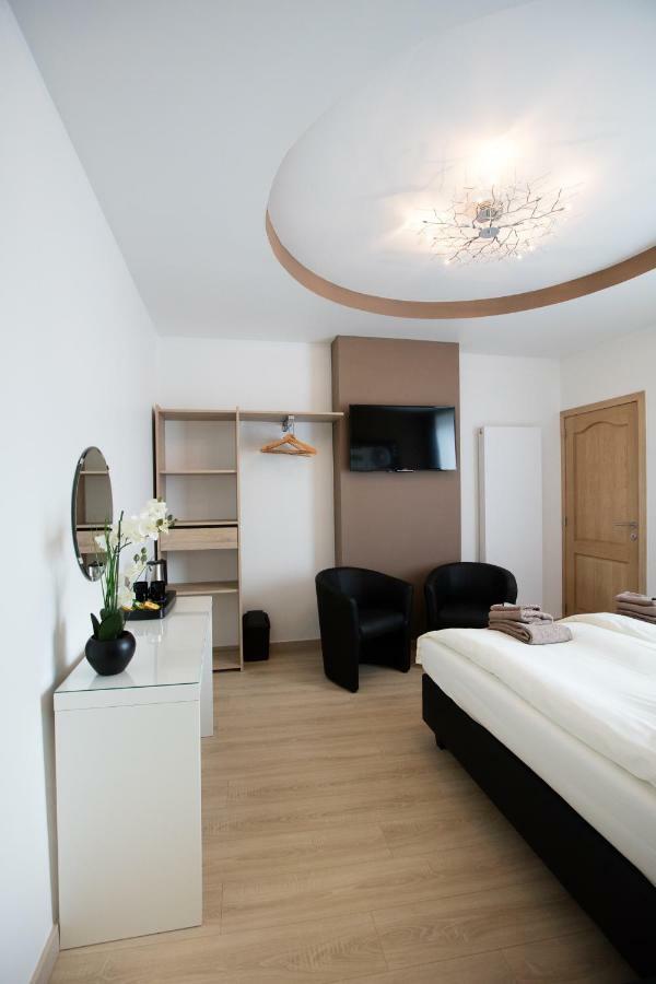 Elysian Bed & Breakfast Ипер Екстериор снимка